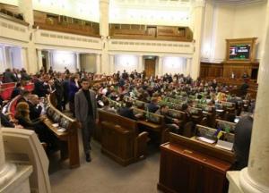 Рада рассмотрела более трети правок закона о земле