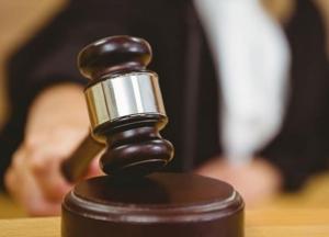 Служащего ГСЧС будут судить за откушенный палец у женщины в автобусе