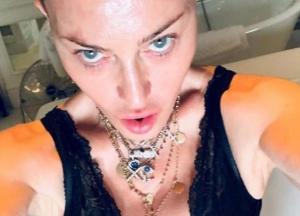 Мадонна шокировала фото в прозрачном нижнем белье