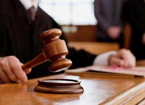 Суд арестовал экс-командующего Внутренними войсками и экс-главу СБУ