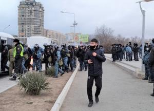 В Казахстане вспыхнули массовые протесты после повышения цен на газ (видео)