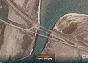 Удар по Чонгарському мосту: супутникові знімки зафіксували пошкодження та нову понтонну переправу