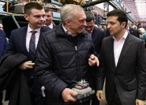 Зеленский собирает Кабмин из-за долгов по зарплате в "Укроборонпроме"