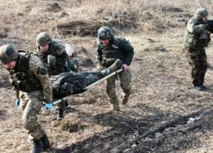 Обстрел на Донбассе: погиб военный, еще один ранен