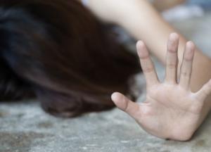 На Киевщине жестоко изнасиловали 15-летнюю девушку
