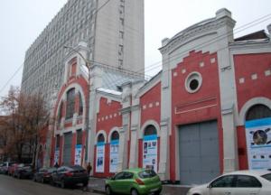 В космическом агентстве и на заводе "Арсенал" проходят обыски