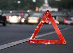 Под Киевом полицейский наехал на пешеходов: есть жертва