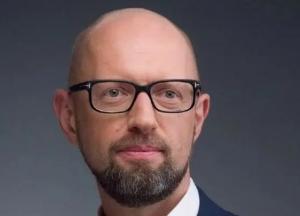 Яценюк предложил построить стену на границе с Беларусью