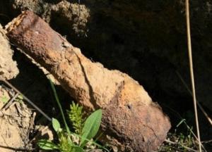 На территории больницы в Харькове нашли гранату