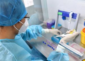 В Украине второй день подряд более двух тысяч новых COVID-случаев