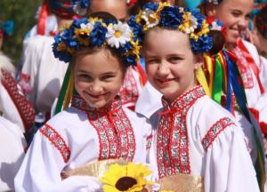 Россияне готовятся использовать украинских детей на оккупированной территории для парада 9 мая
