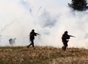 Террористы устроили масштабный обстрел на Донбассе: ранен боец ВСУ