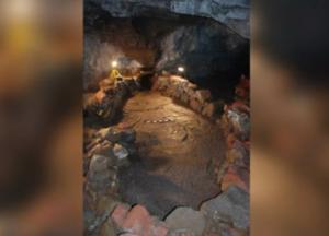 Археологи нашли в пещере "лодку апокалипсиса" (фото)