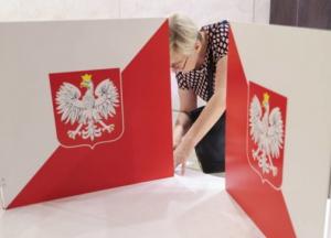 За Україну, проти євреїв, гомосексуалів, абортів та вакцинації: що відбувається на виборах у Польщі 