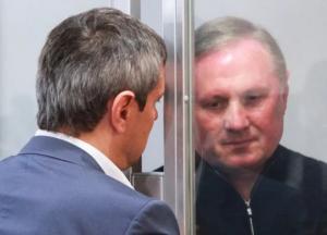 Суд отменил домашний арест Ефремова