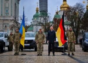 Німеччина передала 24 автомобілі Управлінню державної охорони України з початку 2026 року