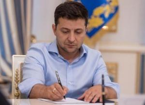 Президент отменил госмонополию на производство спирта