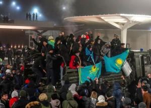 Из-за охвативших Казахстан протестов резко выросла стоимость урана