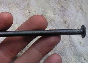 Напал на девочку с гвоздем: в Ровно мужчина пытался изнасиловать школьницу 