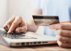 ​Онлайн кредит — выгодное решение финансовых проблем, или долгосрочная долговая яма?