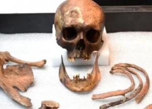 Ученые вскрыли могилу вампира (фото)