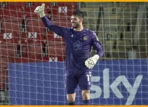 Вратарь из чемпионата Англии забил самый дальний гол всех времен (видео)