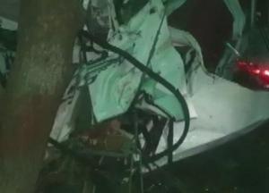 В Индии 12 человек погибли в ДТП с микроавтобусом