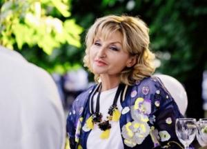  Ирина Луценко во Львове выгуляла накидку из органзы за 128 тысяч гривен