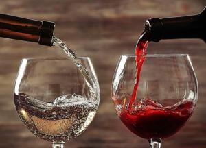 Названы более полезные алкогольные напитки