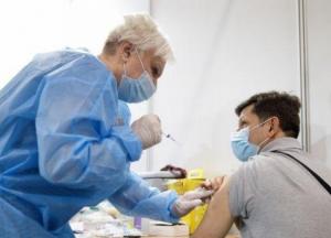 В Украине планируют ввести повторную COVID-вакцинацию населения