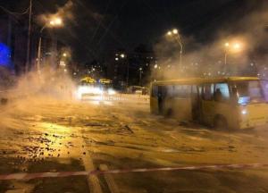 В Киеве кипятком затопило крупнейший ТРЦ Ocean Plaza (видео)