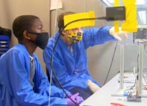 Мальчик в 11 лет поступил на факультет аэрокосмической инженерии (видео)