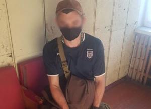 Мужчина выстрелил из ружья и ранил женщину в соседнем селе