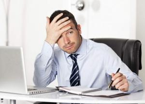 Медики назвали самые распространенные заболевания у офисных работников