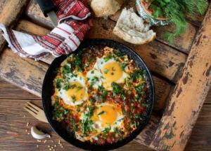 Медики рассказали, какой завтрак нормализует уровень сахара в крови