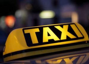 В Киеве водитель такси жестоко избил мужчину (видео)