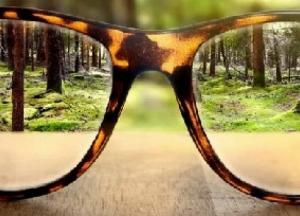 Названы привычки, которые приводят к утрате остроты зрения
