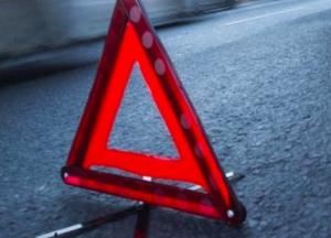 На трассе "Киев-Одесса" произошло ДТП: два человека погибли, еще двое - доставлены в больницу