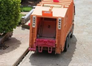 На свалке под Киевом обнаружили тело младенца