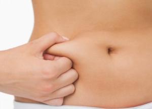 Медики назвали продукты, которые уберут жир с живота