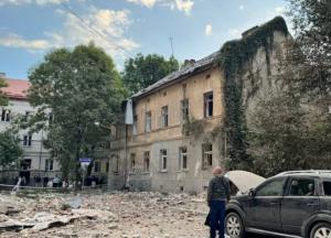 Нічні удари по Львову: одна людина загинула, є руйнування, пожежі та постраждалі (відео)