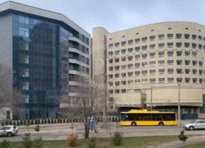 Полиция проверяет, как бизнес-центр Крючкова на Печерске с помощью нотариуса вырос с 85 до 2900 квадратных метров (фото) 