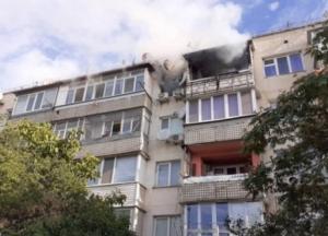 В Севастополе произошел пожар со взрывом (видео)