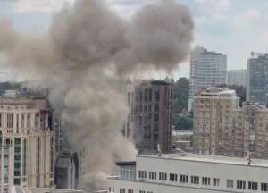 "Я додому хочу!": з’явились відео перших секунд після падіння "Герані" неподалік "Олімпійської" у Києві