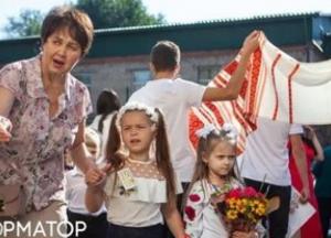Зарплату вчителів підвищать на 20% з 1 вересня