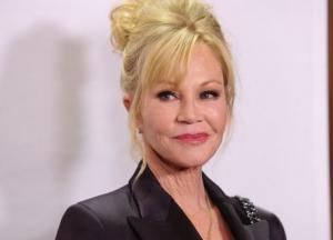 61-летняя Мелани Гриффит показала фигуру на отдыхе (фото)