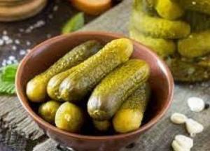 Медики назвали продукты, которые вредны для здоровья людей с гипертонией