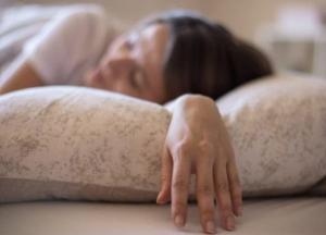 Как быстро заснуть: врачи поделились специальной методикой