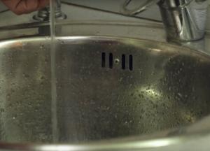 В Украине могут ограничить подачу воды: кто пострадает в ограничении в первую очередь