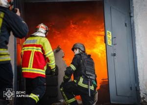 "Там було 15 людей": у Харкові шахед влучив у підприємство, яке займається вантажними перевезеннями (відео)